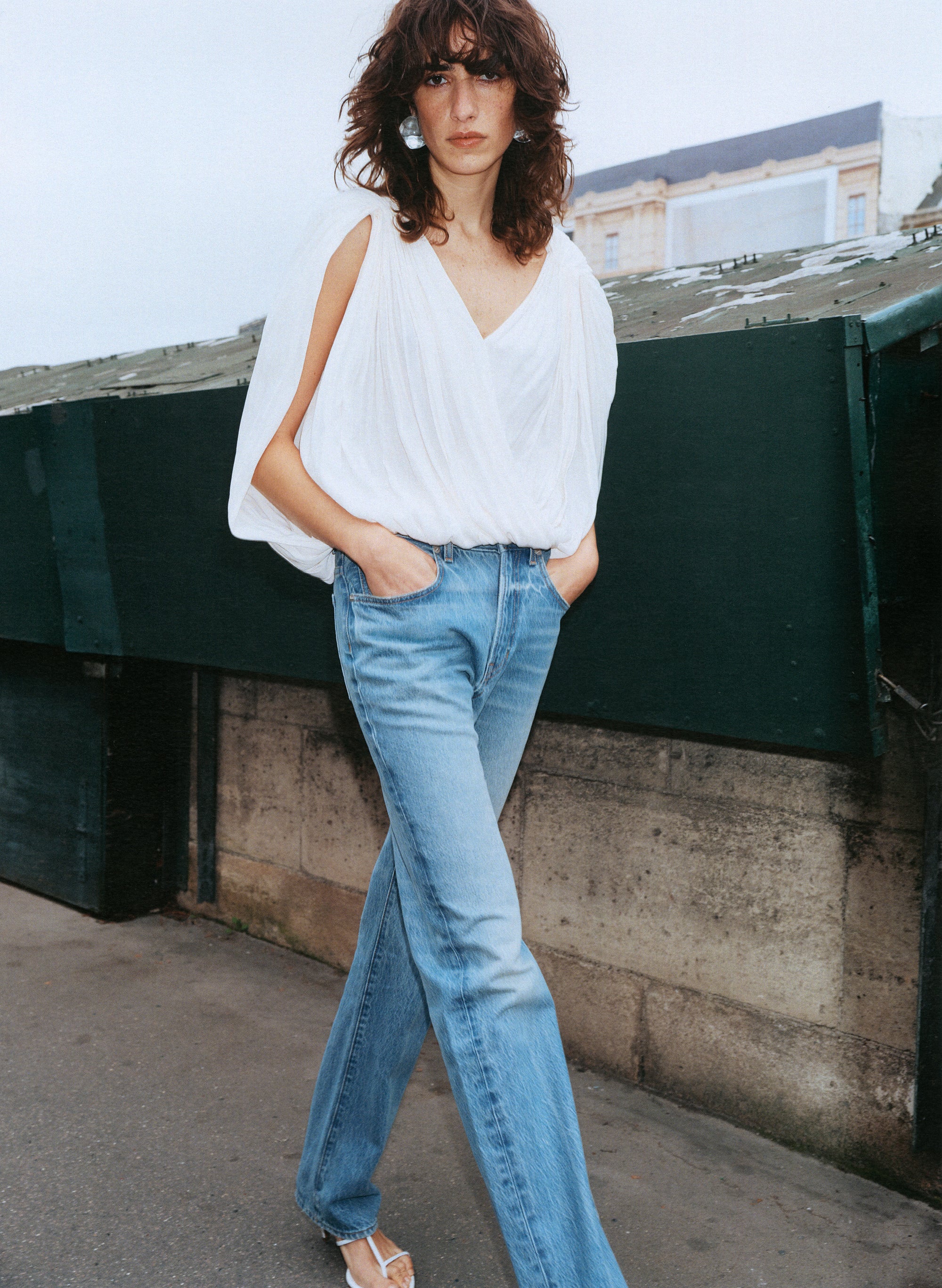 The 917 Slim Straight Jean
